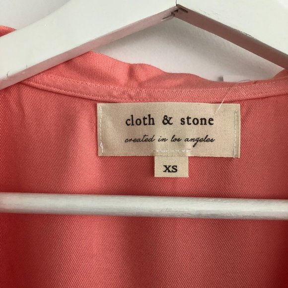Anthropologie | Cloth & Stone V Neck Tee in Salmon Pink - Picture 6 of 7